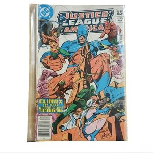 Vintage DC Justice League America #216 Comic Book - 1983 - Atom (Ray Palmer)